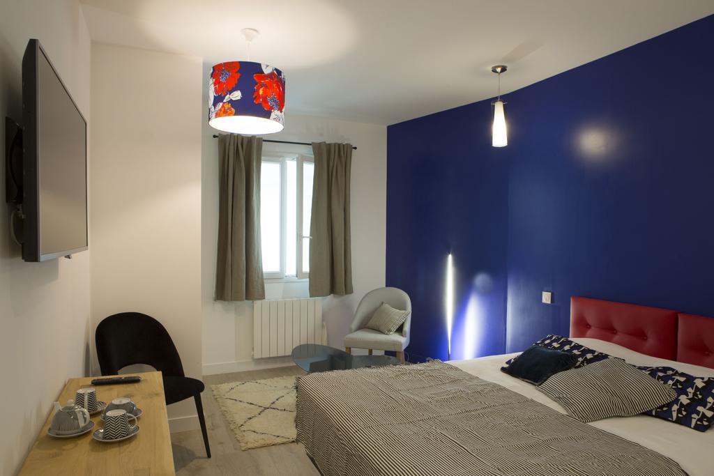 Douce Nuits Hotel Buitenkant foto